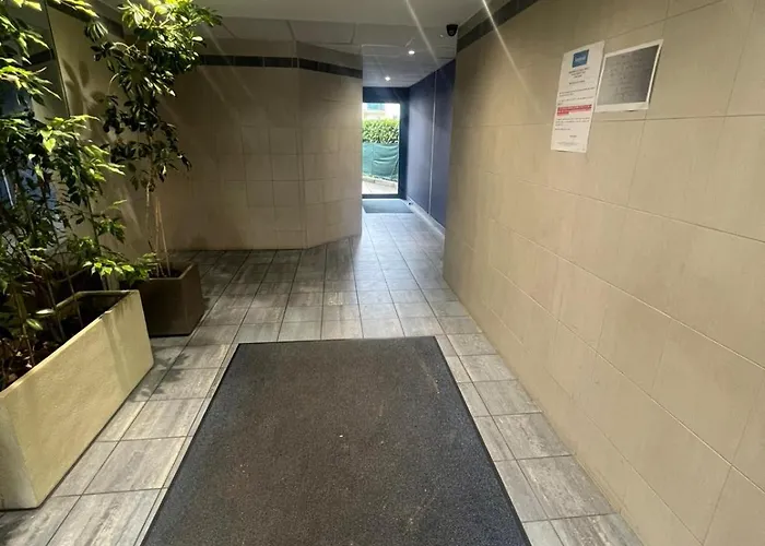 T2 - Proche Zénith Et Toison D'or *